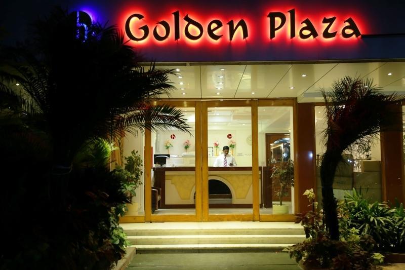 Golden Plaza Hotel Ahmedabad Exterior foto